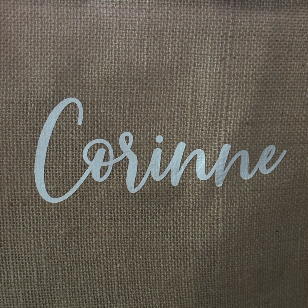 Meet your Posher, Corinne